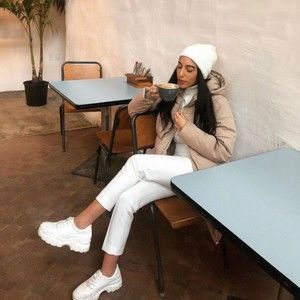 Meet your Posher, Rebecca